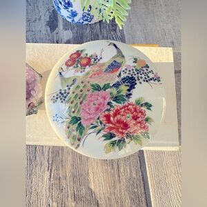 Vintage  Peacock Floral Gold Detail Porcelain  Asian Decor Trinket  Box